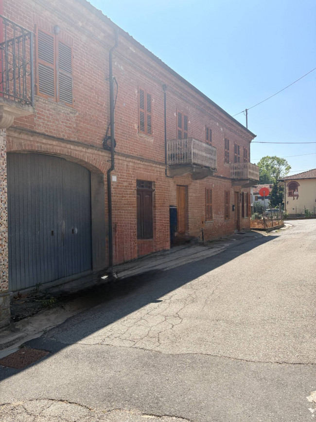 Cascina in Vendita a Montiglio Monferrato
