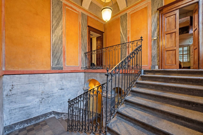 Palazzo Storico in Vendita a Fossano