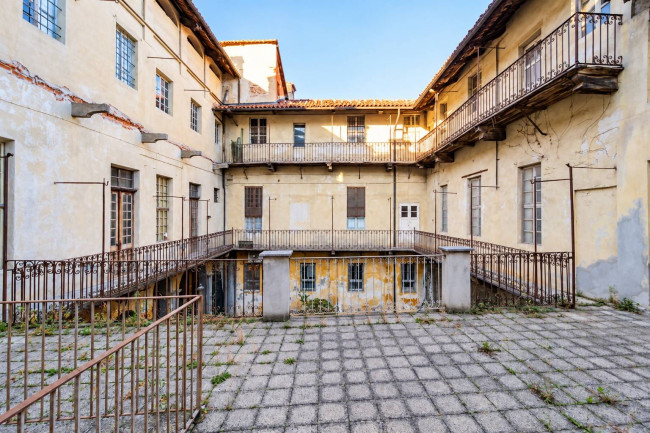 Palazzo Storico in Vendita a Fossano
