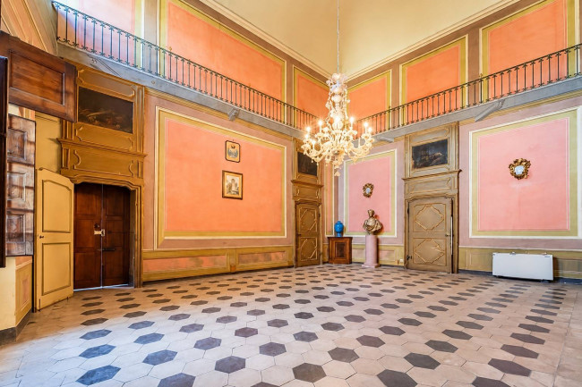 Palazzo Storico in Vendita a Fossano