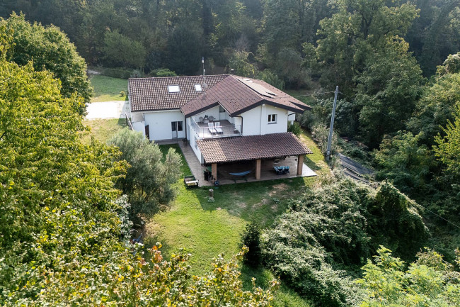 Villa in Vendita a Torino