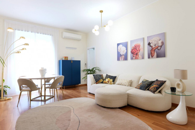 Apartment for Sale to Torino