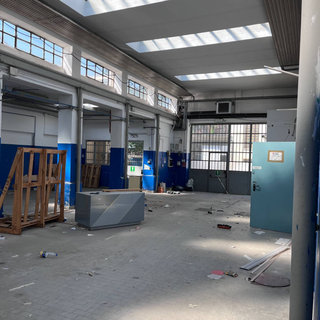 Magazzino in Affitto a Torino