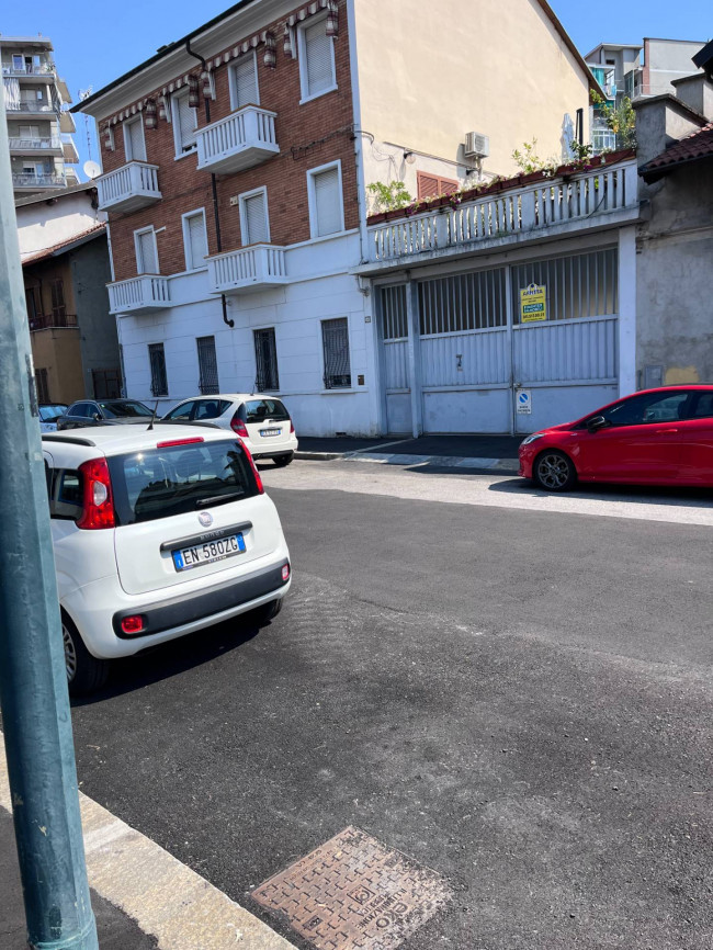 Magazzino in Affitto a Torino