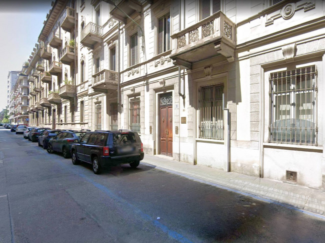 Apartment for Sale to Torino