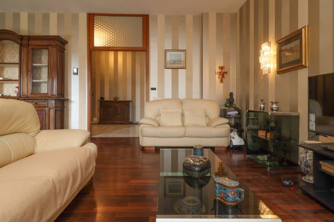 Appartamento in Vendita a Pino Torinese