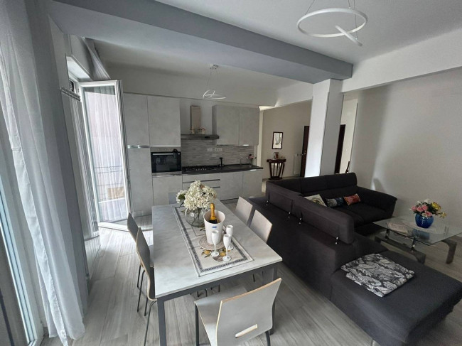 Appartamento in Vendita a Rapallo