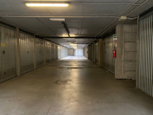 Box o garage in Vendita a Torino