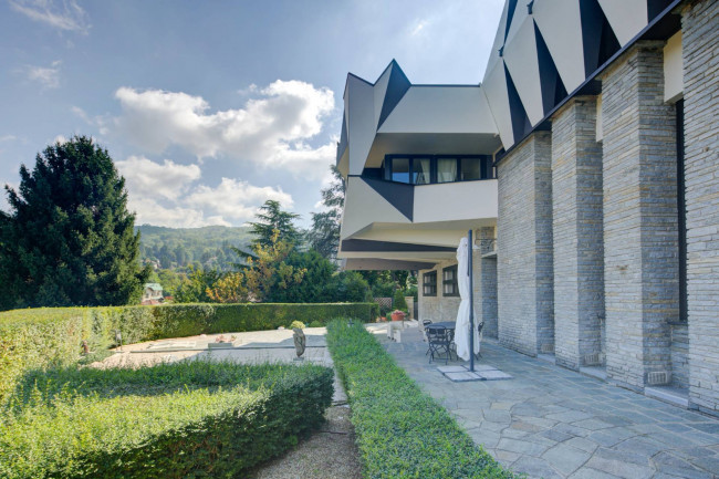 Villa in Vendita a Torino