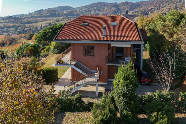 Villa Bifamiliare in vendita a Moncalieri