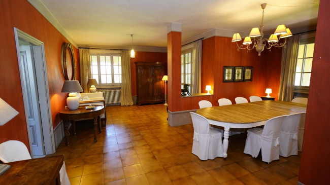 Villa in Vendita a Cellarengo