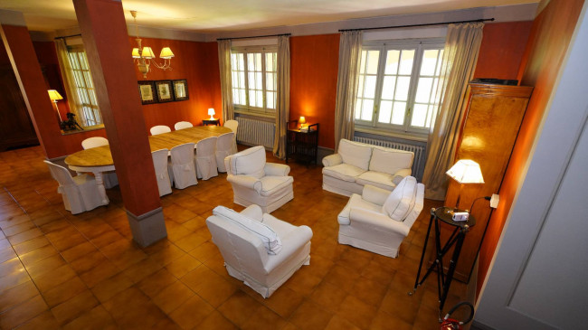 Villa in Vendita a Cellarengo