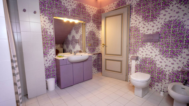 Villa in Vendita a Cellarengo