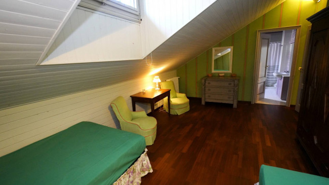 Villa in Vendita a Cellarengo