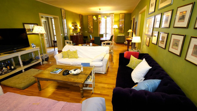 Villa in Vendita a Cellarengo