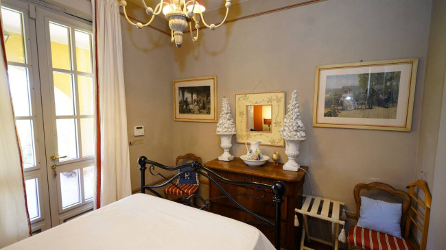 Villa in Vendita a Cellarengo