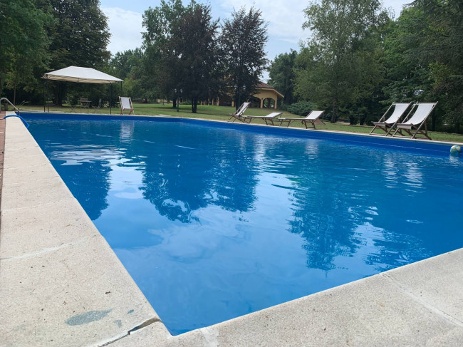 Villa in Vendita a Cellarengo