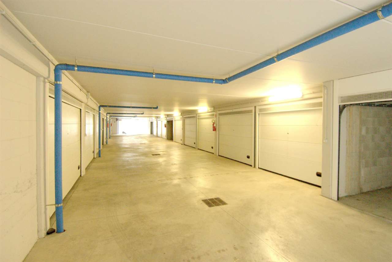 Box o garage in Vendita a Torino