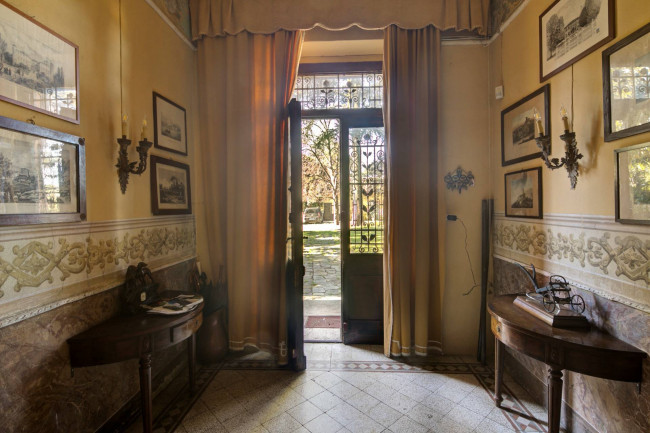 Villa Storica in Vendita a Alessandria