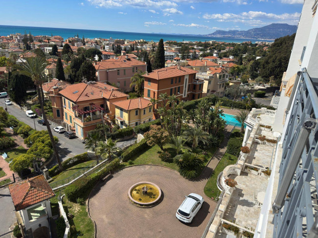 Appartamento in Vendita a Bordighera