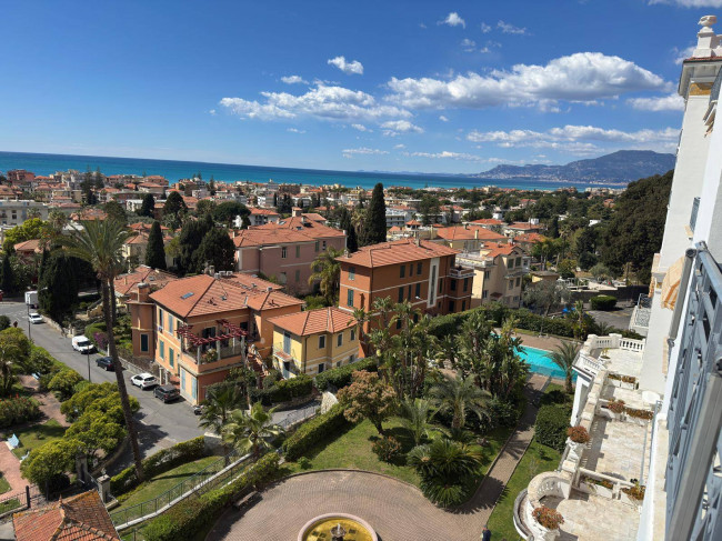 Appartamento in Vendita a Bordighera
