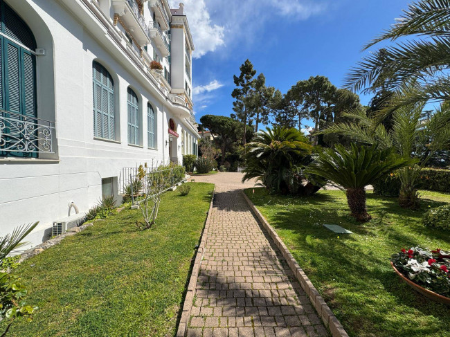 Appartamento in Vendita a Bordighera