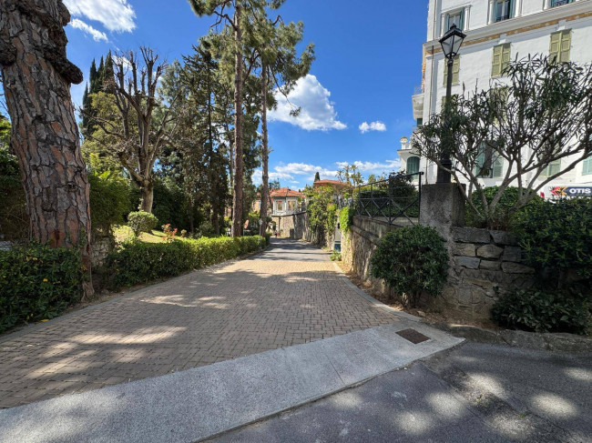 Appartamento in Vendita a Bordighera