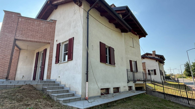 Villa in Vendita a Villanova Mondovì