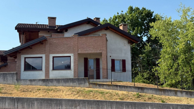Villa in Vendita a Villanova Mondovì