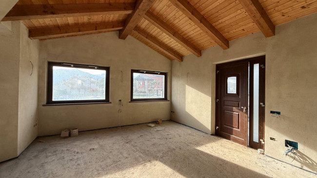 Villa in Vendita a Villanova Mondovì