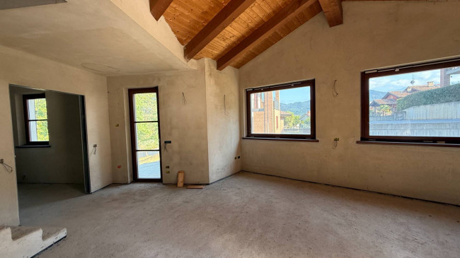 Villa in Vendita a Villanova Mondovì