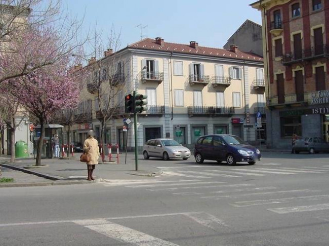 Locale commerciale in Affitto a Pinerolo