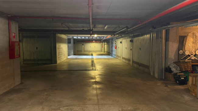 Box o garage in Vendita a Torino