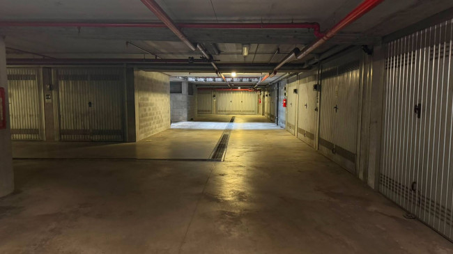 Box o garage in Vendita a Torino