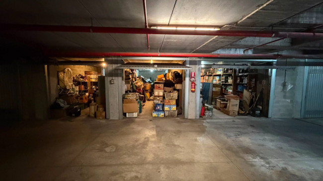 Box o garage in Vendita a Torino