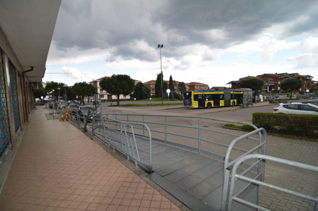 Magazzino in Vendita a Leinì