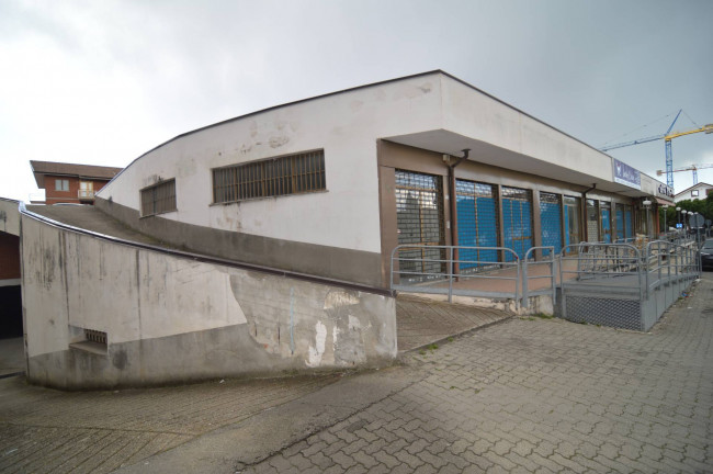 Magazzino in Vendita a Leinì