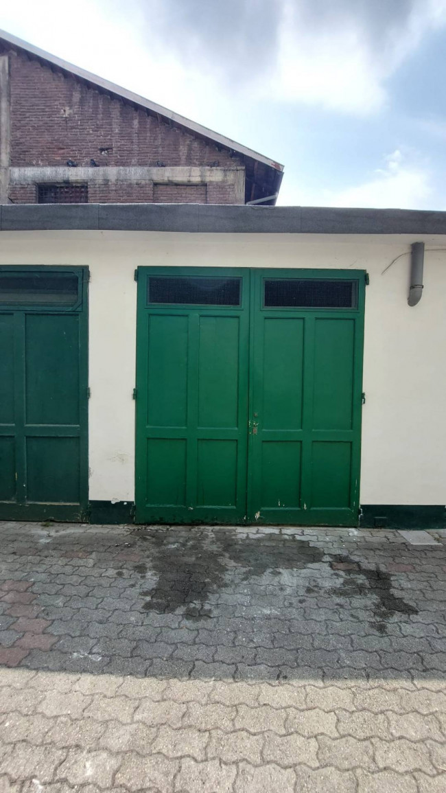 Box o garage in Vendita a Torino