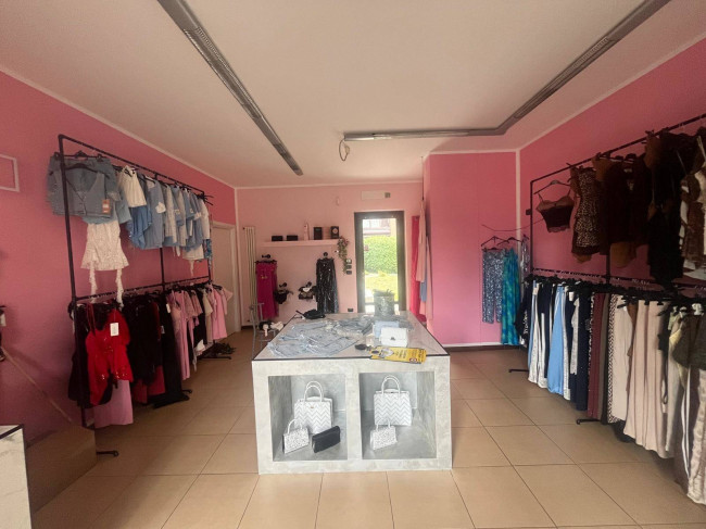 Locale commerciale in Vendita a Collegno