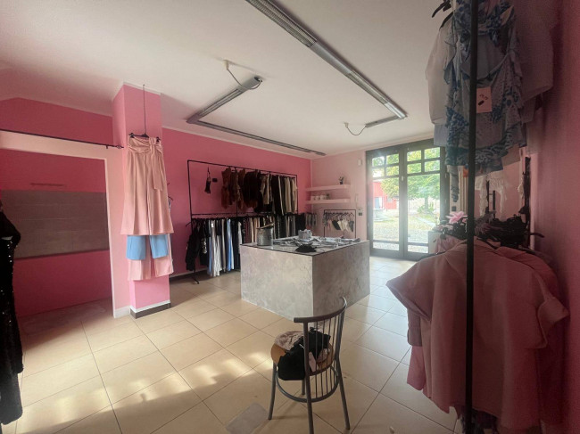 Locale commerciale in Vendita a Collegno