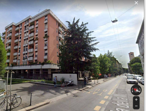 Box o garage in Affitto a Milano