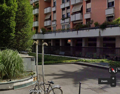 Box o garage in Affitto a Milano