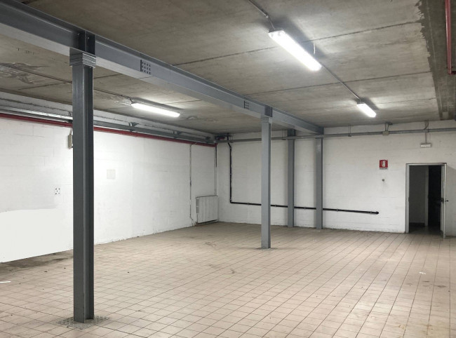 Negozio in Affitto a Rivoli