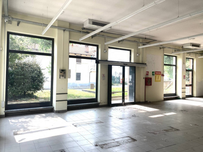 Negozio in Affitto a Rivoli