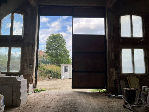 Attività Commerciale - Hotel in Vendita a Castell'Alfero