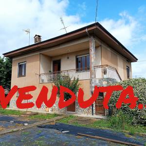 Villa in Vendita a San Maurizio Canavese