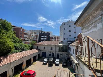 Stabile - Palazzo in Vendita a Asti