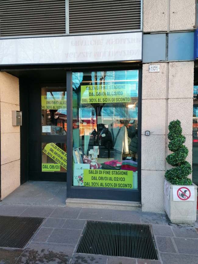 Locale commerciale a Lecco