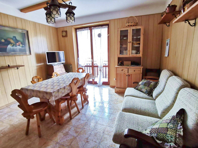 Appartamento in vendita a Pasturo (LC)