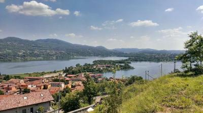 Terreno edificabile a Civate